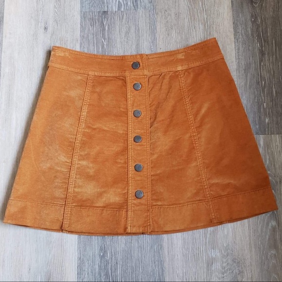 Madewell Dresses & Skirts - Velveteen A-Line Mini Skirt Button-Front Edition